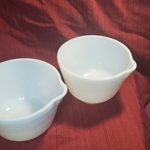 Pyrex Kitchen Vintage Pyrex 2 Hamilton Beach Mixing Bowls With